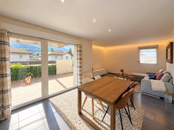 À vendre – Appartement T4 au dernier étage avec terrasse à Gaillard (74)