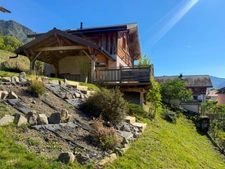 À vendre – Maison de 94,39 m² avec terrasse, jardin et vue sur les chaînes de montagnes à Thyez (74)