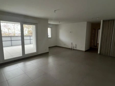À vendre – Appartement T3 attique de 70 m² avec grande terrasse exposée plein Sud - ANNEMASSE (74)