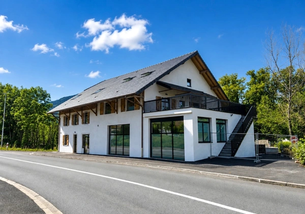 À vendre – Appartement T4 duplex traversant de charme dans une ancienne bâtisse rénovée à Viuz-en-Sallaz
