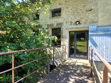Ancienne ferme bourgeoise à vendre - EURRE (26)