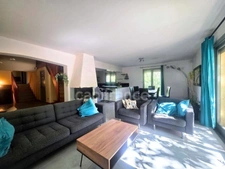 Maison de 180m2 à vendre - GRANE (26)