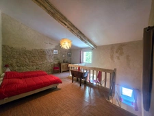 Ancienne ferme bourgeoise à vendre - EURRE (26)