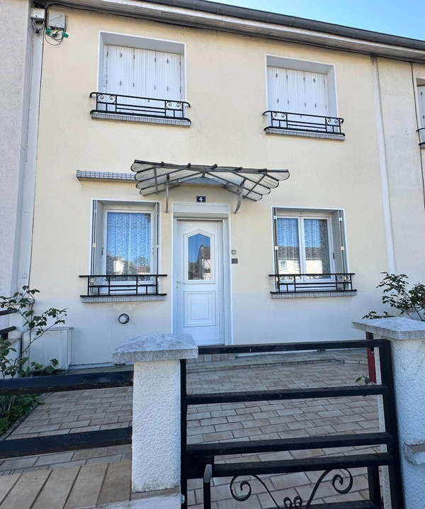 Maison à vendre à  SAINT DIZIER (52)