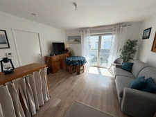 EXCLUSIVITÉ – Appartement récent, balcon, parking et gare à pied : un 2 pièces prêt à vivre !