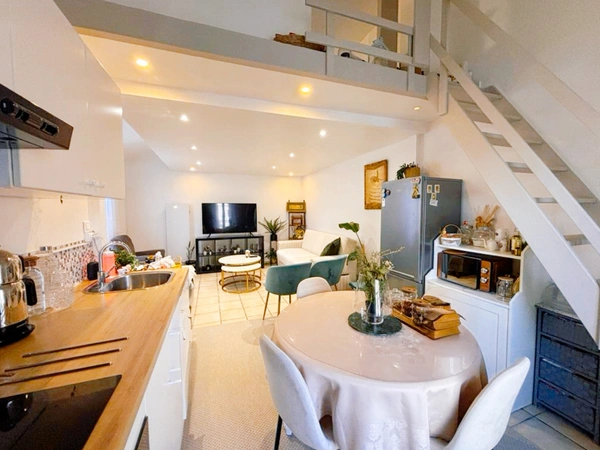 EXCLUSIVITÉ – Maison pleine de charme, emplacement idéal !