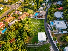 Deshaies – 750 m², 2 plages à pied, une opportunité rare