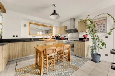 AUTERIVE – CORPS DE FERME RÉNOVÉ 158 m²