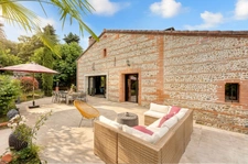 LAGRÂCE-DIEU – Charmante toulousaine familiale de 215 m² avec piscine sur un terrain de 1 500 m²