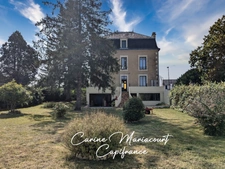 MAISON DE MAITRE AVEC PISCINE à 25 minutes de Niort- 5 CHAMBRES - TERRAIN CLOS DE 1203 M2