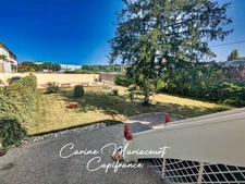 MAISON DE MAITRE AVEC PISCINE à 25 minutes de Niort- 5 CHAMBRES - TERRAIN CLOS DE 1203 M2