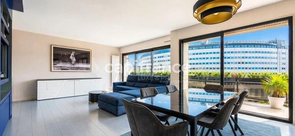 Bien rare et exclusif – Duplex 5 pièces, 4 terrasses et 1 rooftop privatif, vue Tour Eiffel – Paris 16ᵉ