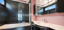 Rare and exclusive property – 5-room duplex, 4 terraces and 1 private rooftop, Eiffel Tower view – Paris 16th arrondissement