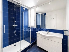 Paris 15th – Rare modular family apartment, triple exposure, very bright (150 m²)