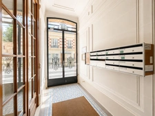 Paris 15 – Bright, dual-aspect 2-room apartment – Georges-Brassens Park