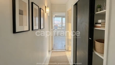 Paris 15th Arrondissement, 3-room apartment – Panoramic view & Eiffel Tower – Triple orientation (West/South/North) 
