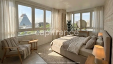 Paris 15th Arrondissement, 3-room apartment – Panoramic view & Eiffel Tower – Triple orientation (West/South/North) 