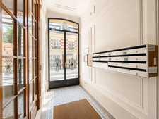 Paris 15 – Bright, dual-aspect 2-room apartment – Georges-Brassens Park