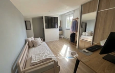 Maison de maître rénovée avec cour intérieure, 3 chambres et un bureau – 100,5 m² – Nancy, proche du Parc Sainte-Marie