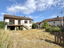 Maison individuelle à rénover de 98 m² avec sous-sol et grand terrain à Crépey (54170)