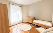 Maison de maître rénovée avec cour intérieure, 3 chambres et un bureau – 100,5 m² – Nancy, proche du Parc Sainte-Marie