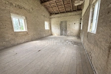 Maison familiale de 143 m² avec grand terrain clôturé de 3400 m² - Véranda - Dépendances - Fort potentiel