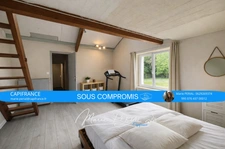 Maison familiale de 143 m² avec grand terrain clôturé de 3400 m² - Véranda - Dépendances - Fort potentiel