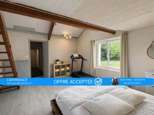 Maison familiale de 143 m² avec grand terrain clôturé de 3400 m² - Véranda - Dépendances - Fort potentiel