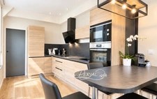 Maison de maître rénovée avec cour intérieure, 3 chambres et un bureau – Nancy, proche du Parc Sainte-Marie