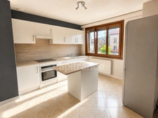 Maison individuelle à rénover de 120 m² avec sous-sol et grand terrain à Crépey (54170)