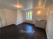 EXCLUSIVITÉ – APPARTEMENT T3 DE 90,4 M² AVEC JARDIN, ATELIER ET COMBLES AMÉNAGEABLES – FORT POTENTIEL DE VALORISATION à SERCOEUR (88600)