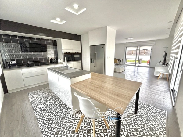 Maison récente 120 m² – 3 chambres dont suite parentale – Aucun travaux – Terrain 511 m² à Neufchâteau (88300)