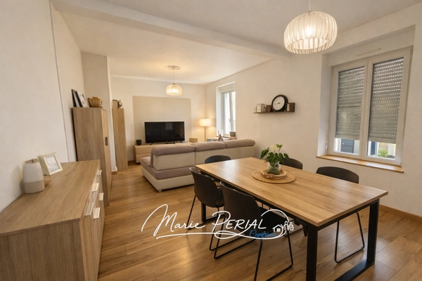 Appartement 3 pièces de 75 m² en rez-de-chaussée avec jardin privatif de 175 m², terrasse, cave et dépendance - Toul (54200)