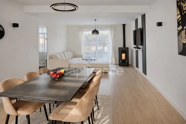 Maison rénovée avec 4 chambres – Environnement calme à Thaon-les-Vosges proche domaine des lacs (88150)