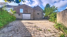 Immeuble à vendre  et à rénover à SAUTRON (44)
