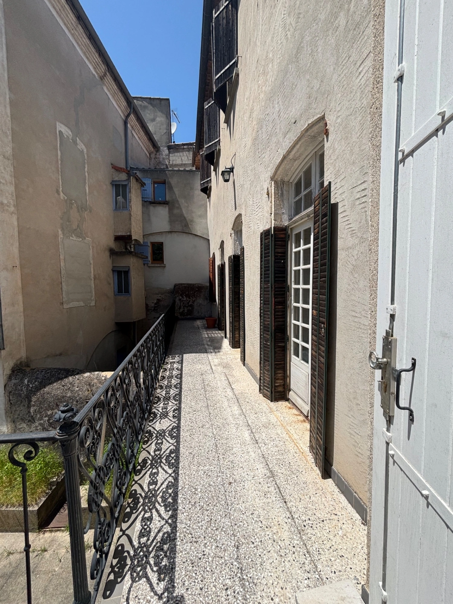 Maison 6 pièces 232 m² · à Villeneuve de Berg · 232 m² · 320 000 €