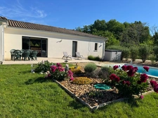 Villa Contemporaine de 2019 – Piscine, Vue Dégagée 