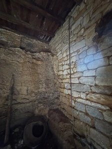 Corps de ferme du XVIIIe siècle, cour intérieure et nombreuses dépendances