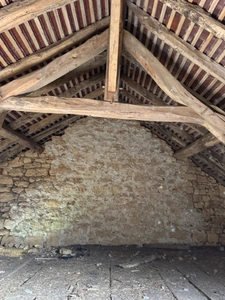 Corps de ferme du XVIIIe siècle, cour intérieure et nombreuses dépendances
