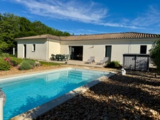 Maison de plain-pied récente - 4 chambres, piscine SAVIGNAC LES EGLISES (24)