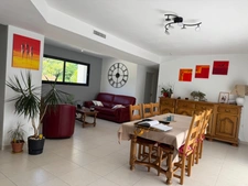 Villa Contemporaine de 2019 – Piscine, Vue Dégagée 