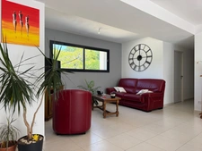 Villa Contemporaine de 2019 – Piscine, Vue Dégagée 