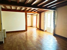Maison à vendre 10 pièces idéal famille ou revenus locatifs POMPORT (24)