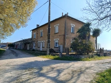 Maison en pierre à vendre 8 pièces MONBAZILLAC (24)