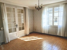 Maison à vendre 10 pièces idéal famille ou revenus locatifs POMPORT (24)