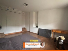 Habitez et travaillez au même endroit : 3 chambres et local commercial