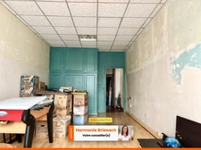 Habitez et travaillez au même endroit : 3 chambres et local commercial