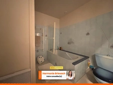 Habitez et travaillez au même endroit : 3 chambres et local commercial