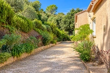 Maison à vendre 5 pièces Six-Fours-les-Plages (83) - vue panoramique dégagée - calme - terrain 1 147 m² - véranda climatisée - grandes chambres