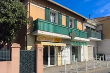 Local/bureau Bail à céder  TOULON (83) - Toulon Ouest – Droit au bail tous commerces – Emplacement visible – Loyer très attractif